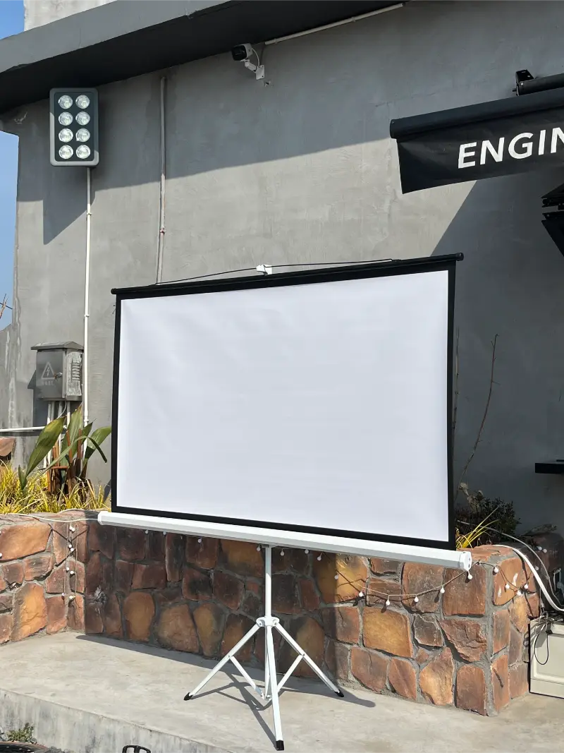 High Gain Portable Foldable Tripod Projection Screen